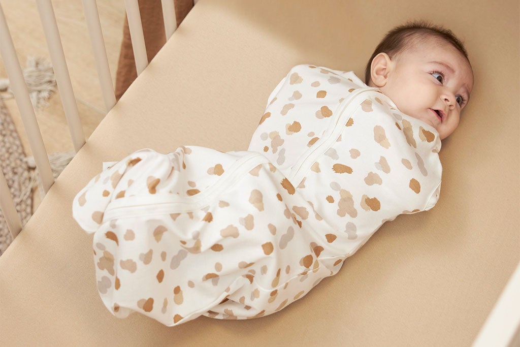 Een heerlijke nachtrust voor je kleintje met de Meyco Baby Cocoon inbakerslaapzak