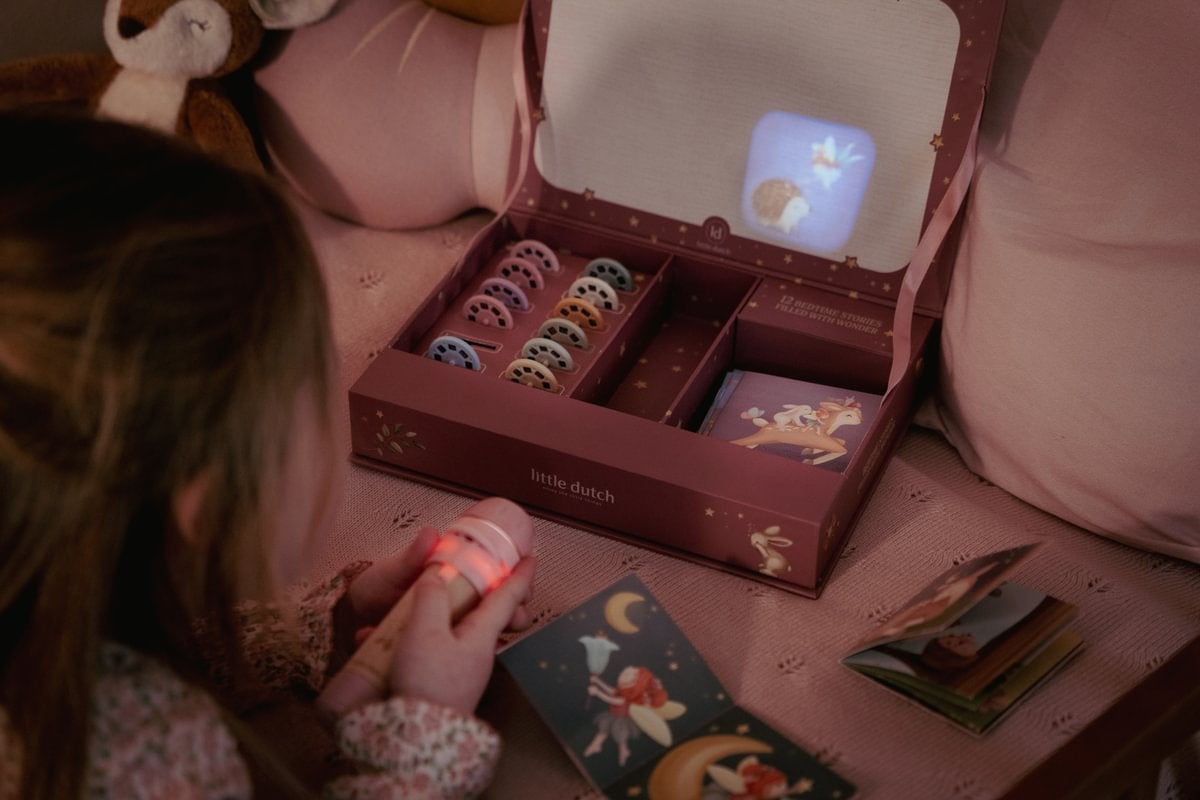 0592404113_06_Verhalenprojector_LittleDutch_Roze 0592404113_06_Verhalenprojector_LittleDutch_Roze_6