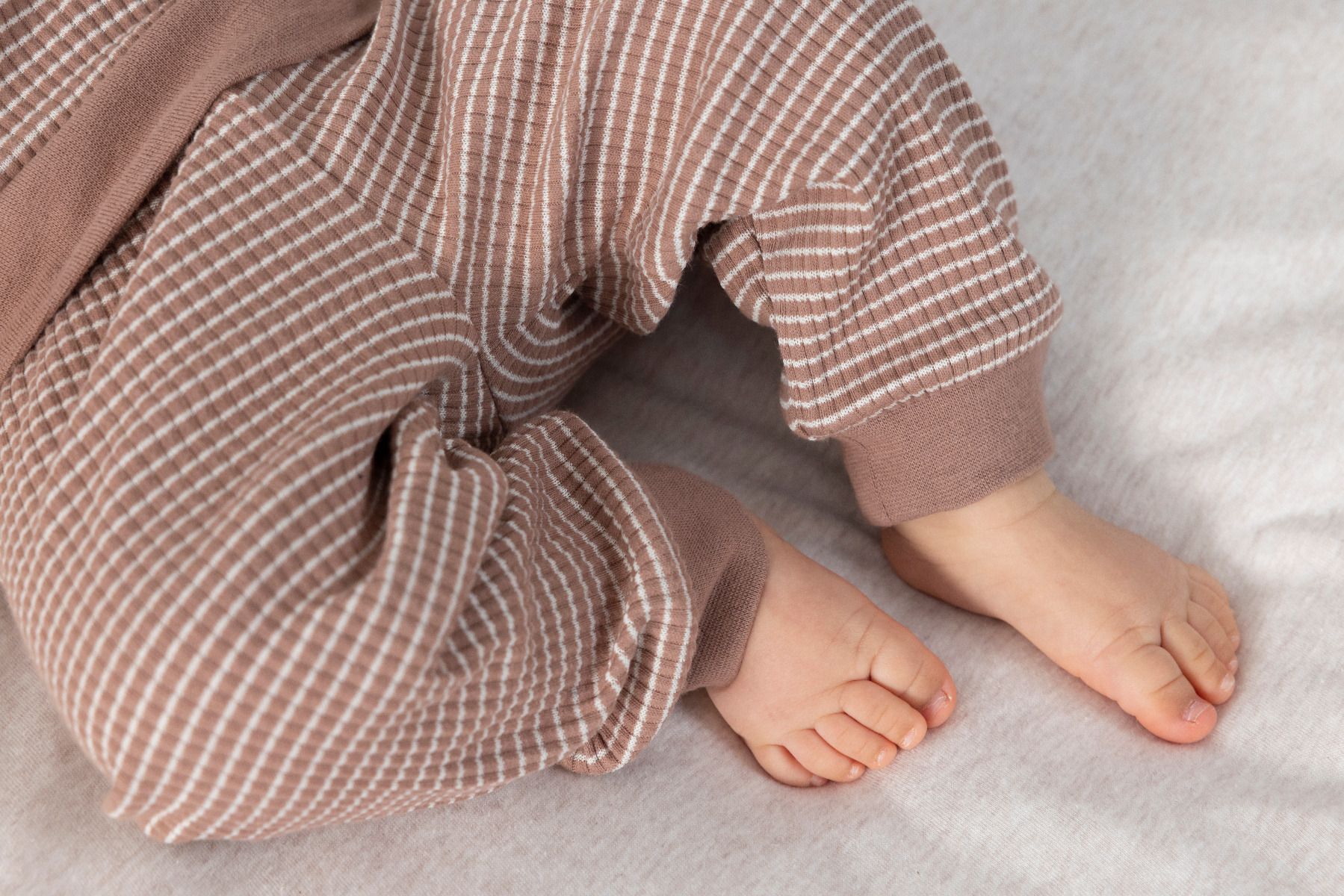 305558_6_pyjama_feetje_basics_wafel_bruin_56_tm_86 305558_6_pyjama_feetje_basics_wafel_bruin_56_tm_86_6