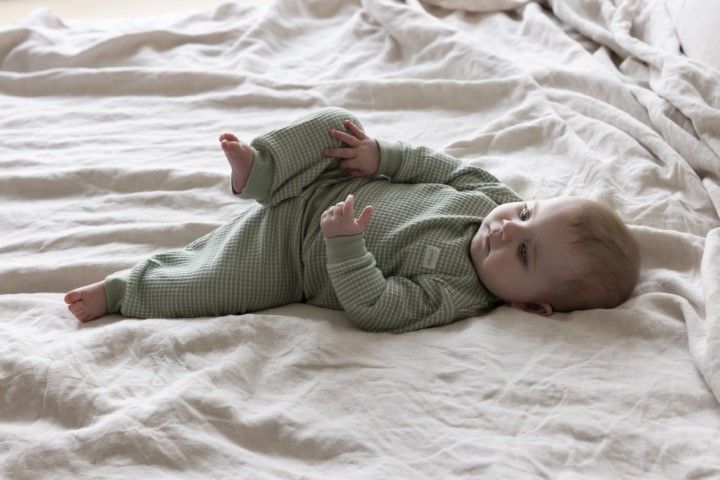 305613_7_pyjama_feetje_basics_wafel_groen_melange 305613_7_pyjama_feetje_basics_wafel_groen_melange_7