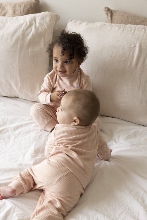 305615_13_pyjama_feetje_basics_wafel_oud_roze 305615_13_pyjama_feetje_basics_wafel_oud_roze_13