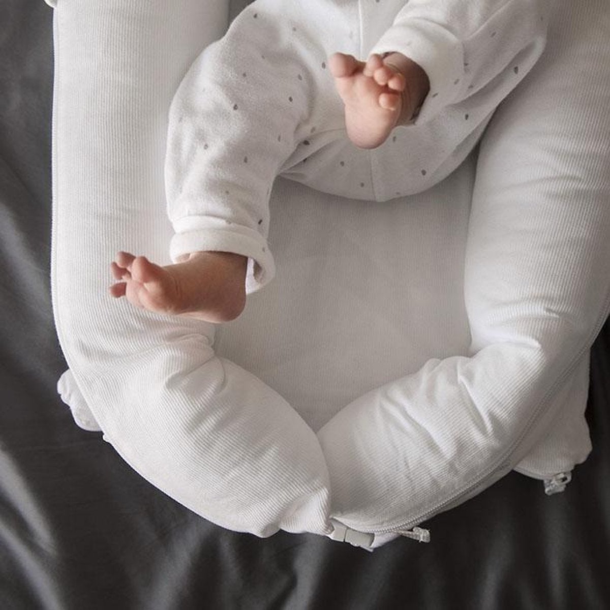 3741790001_6_Babynest_Dockatot__Deluxe__Pristine_White 3741790001_6_Babynest_Dockatot__Deluxe__Pristine_White_6