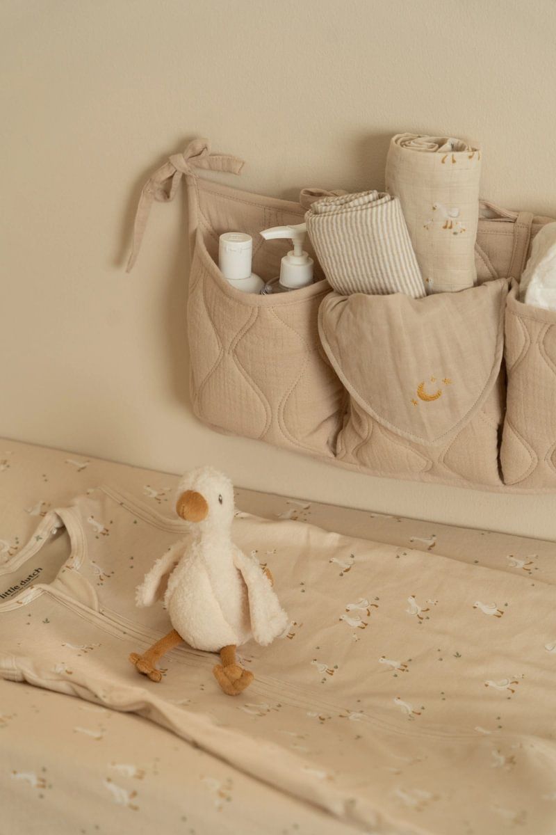3891880001_3_little_dutch_aankleedkussenhoes_little_goose_beige.jpg 3891880001_3_little_dutch_aankleedkussenhoes_little_goose_beige.jpg_3