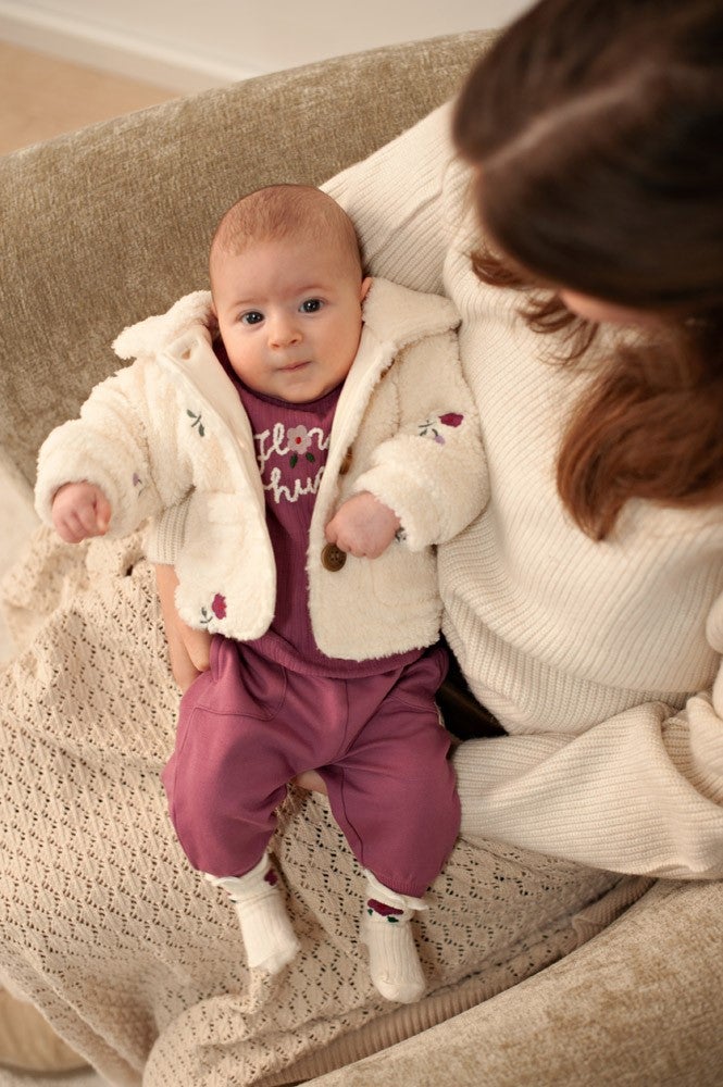 51300568_3_Teddy_Jasje_Feetje_Met_Borduursels_Aternoon_Tea_Creme 51300568_3_Teddy_Jasje_Feetje_Met_Borduursels_Aternoon_Tea_Creme_3