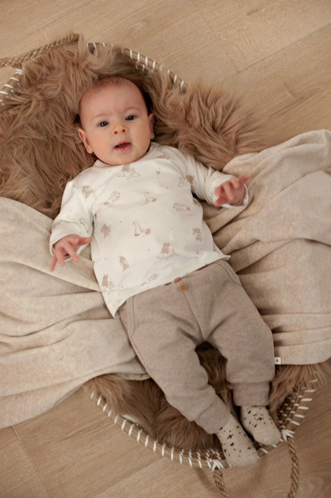 52202546_4_Broek_Feetje_The_Cuddle_Company_Bruin_Melange 52202546_4_Broek_Feetje_The_Cuddle_Company_Bruin_Melange_4