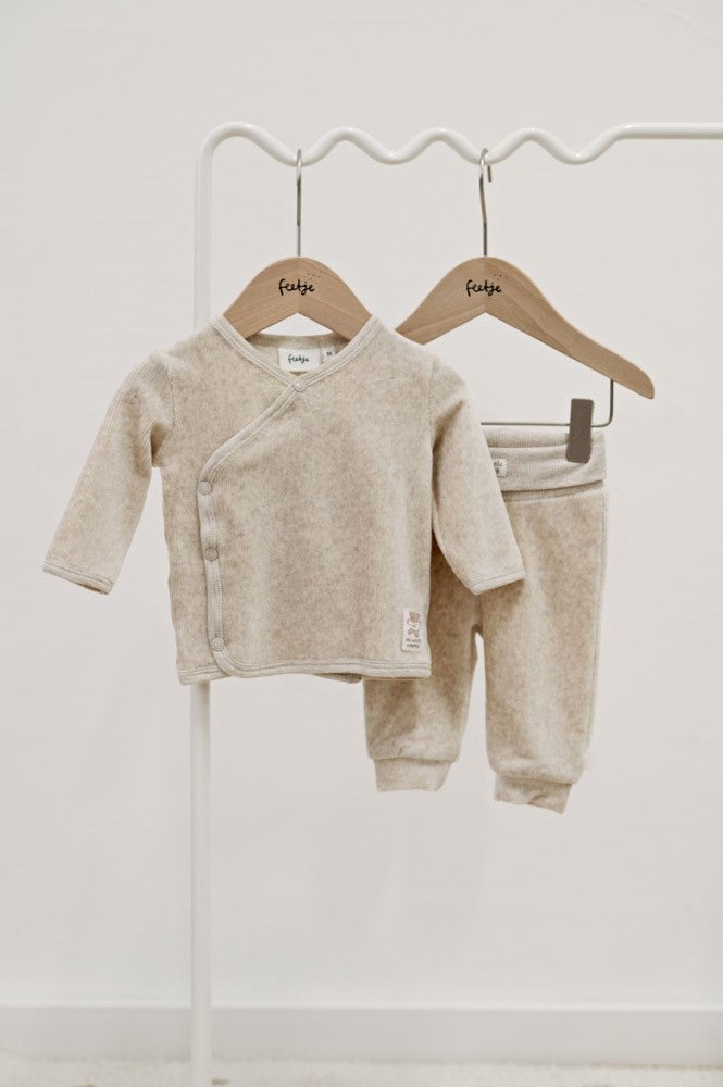 52202547_4_Broek_Velours_Rib_Feetje_The_Cuddle_Company_Taupe_Company 52202547_4_Broek_Velours_Rib_Feetje_The_Cuddle_Company_Taupe_Company_4