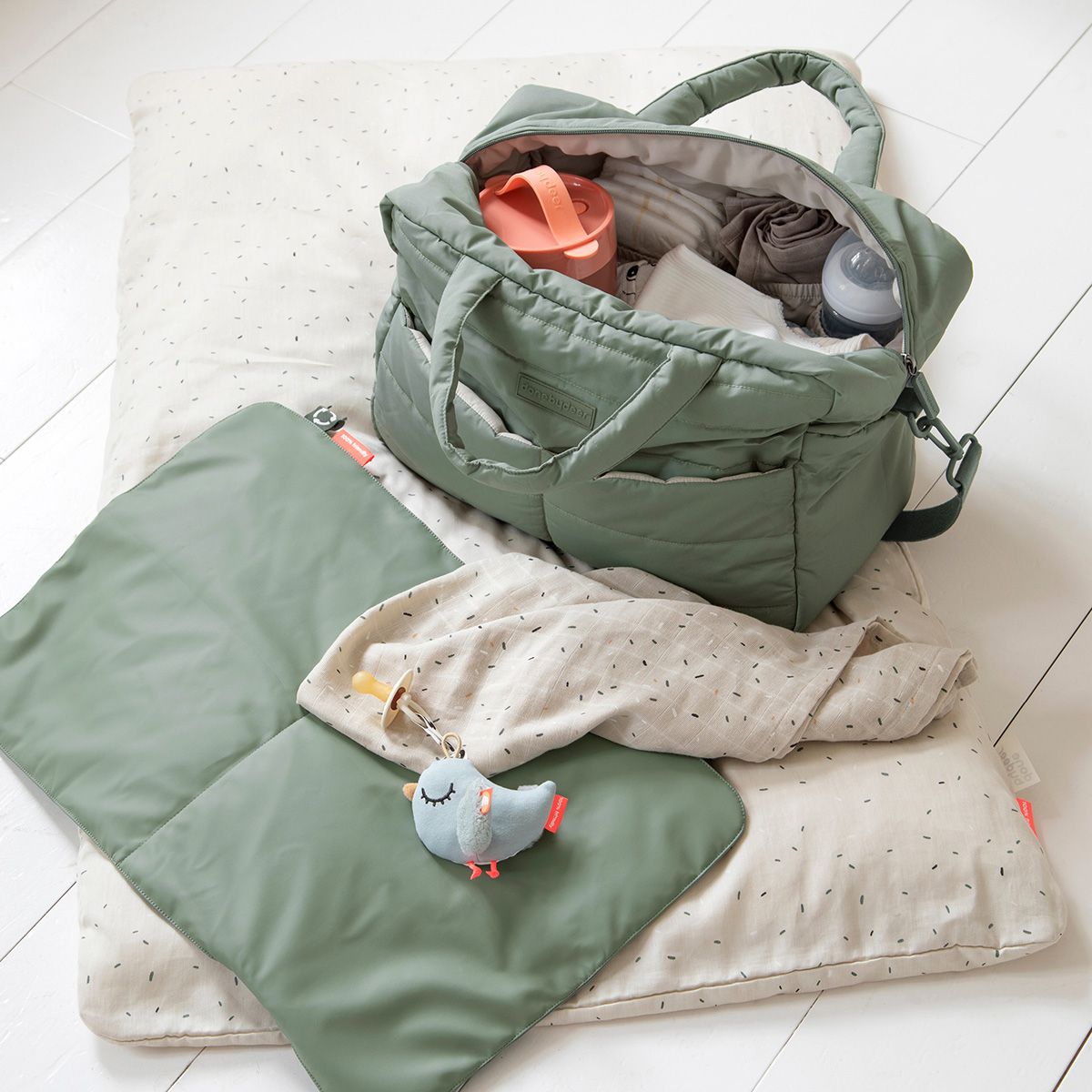 7332850004_8_done_by_deer_verzorgingstas_quilted_green.jpg 7332850004_8_done_by_deer_verzorgingstas_quilted_green.jpg_8