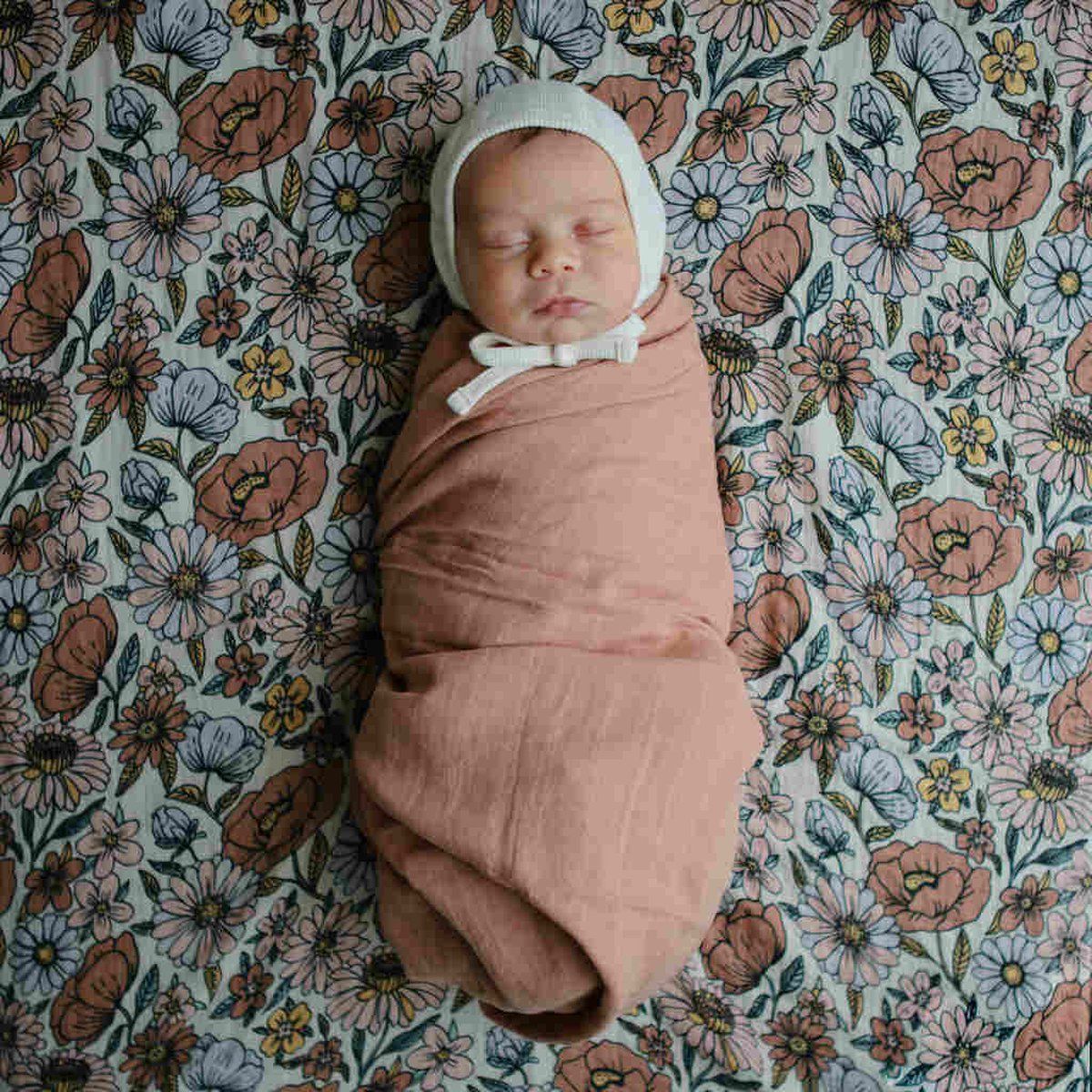8292110053_4_multidoek_mushie_hydrofiel_retro_flowers 8292110053_4_multidoek_mushie_hydrofiel_retro_flowers_4