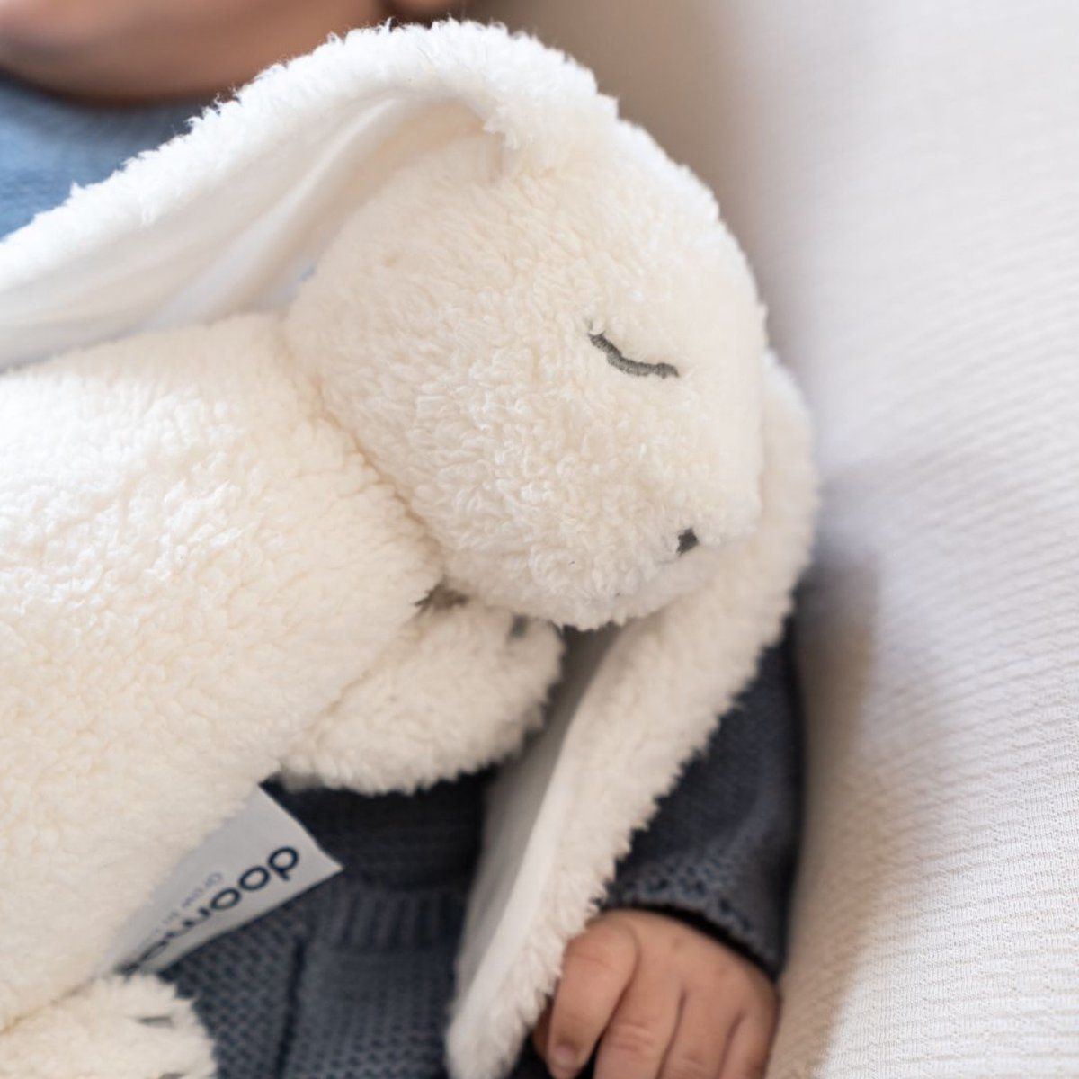 9922100281_3_warmtekussen_doomoo_snoogy_bunny_milky 9922100281_3_warmtekussen_doomoo_snoogy_bunny_milky_3