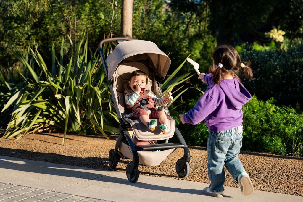 medium-joolz_aer2_life_around_the_stroller_1668.jpg medium-joolz_aer2_life_around_the_stroller_1668.jpg_14