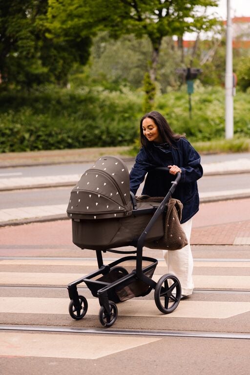 Kinderwagen Joolz x Studio Noos Day5 Hazel Brown incl. Zonnekap & Tas + Autostoel Joy Pro Glide 360°, Base & Adapterset null_14