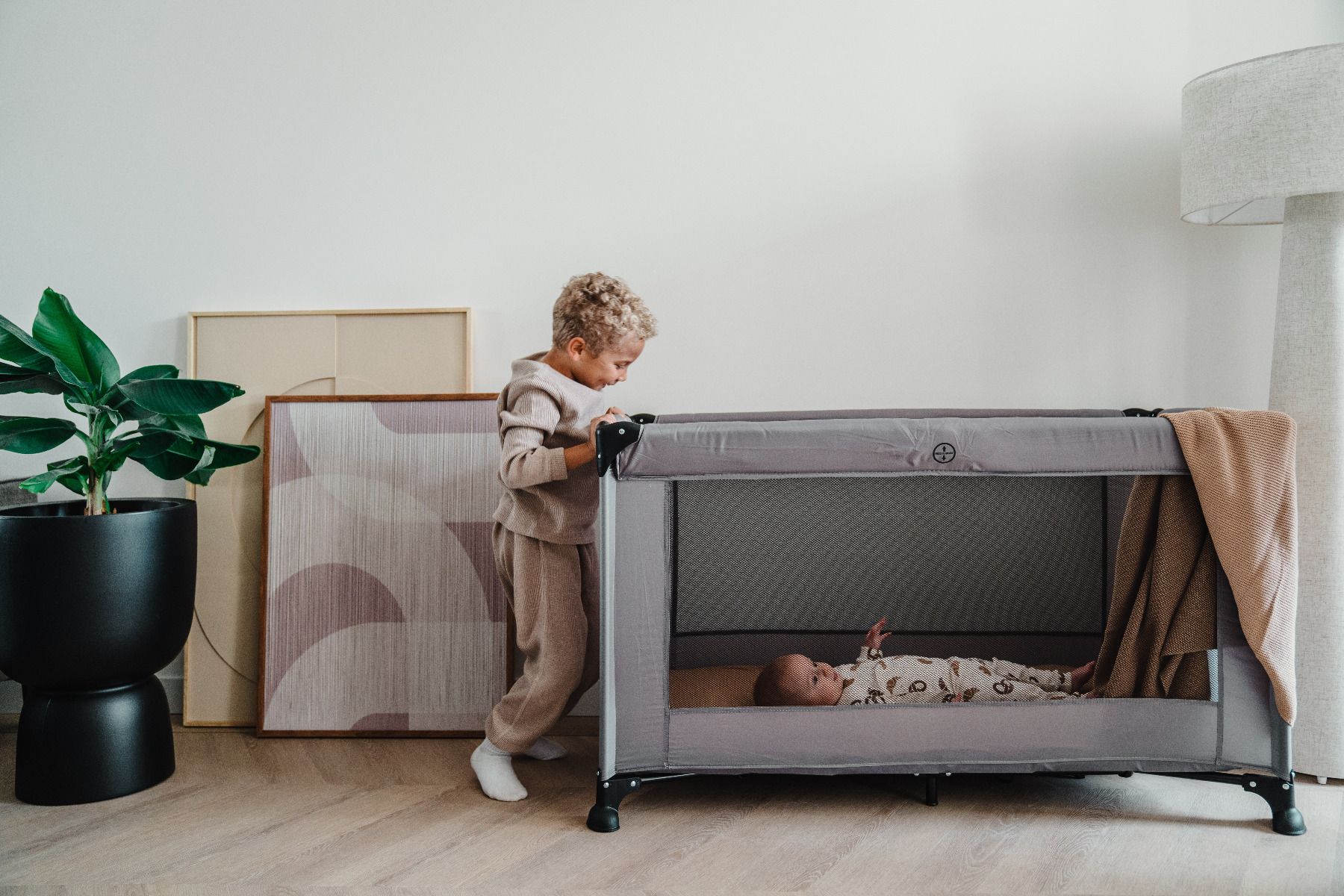 Set | Campingbed Novi Nicky Dark Grey + Accessoires null_16