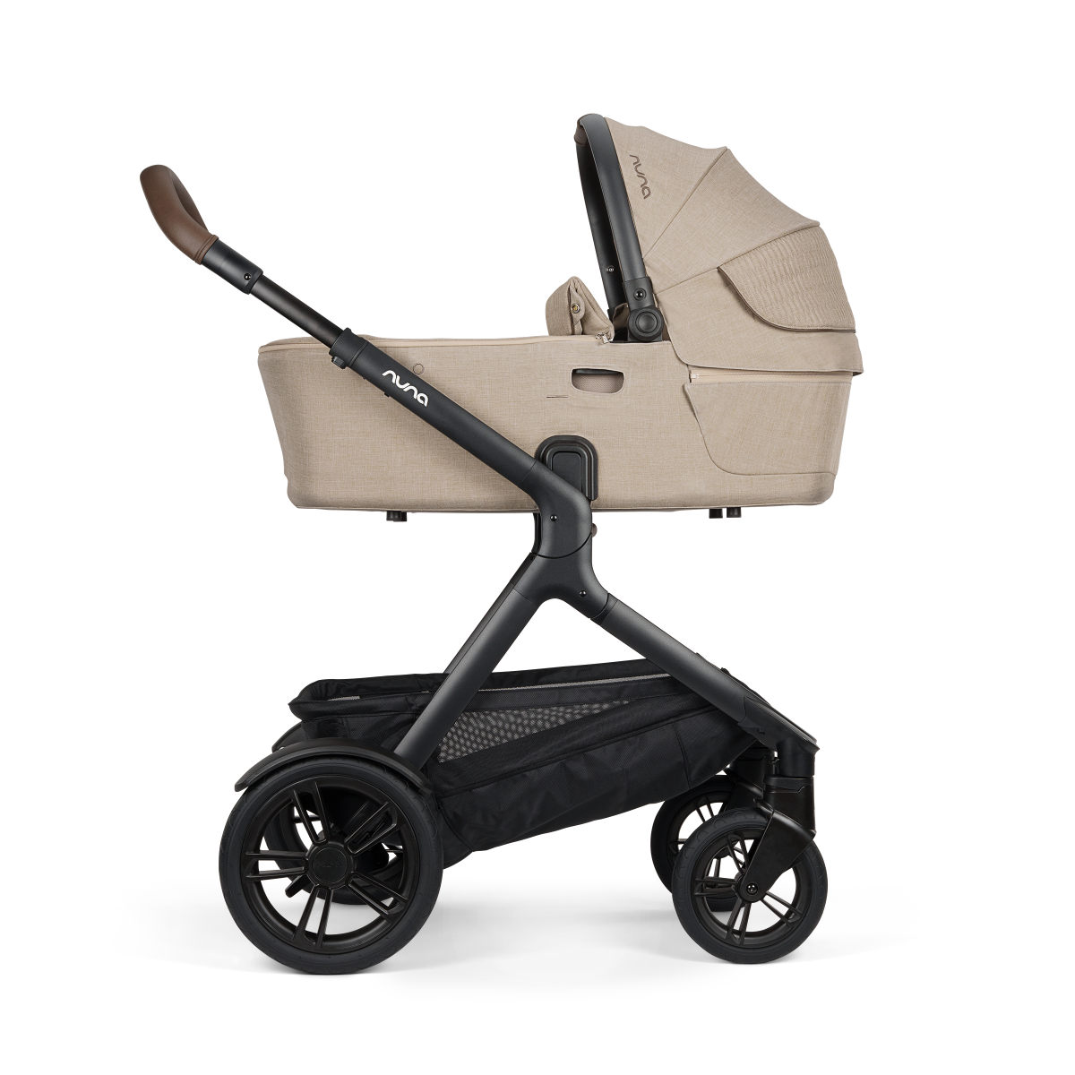 Kinderwagen Nuna DEMI Next Cosmopolitan met meerijdplankje + Autostoel Nuna PIPA Next Caviar & Base Nuna 360 System null_4