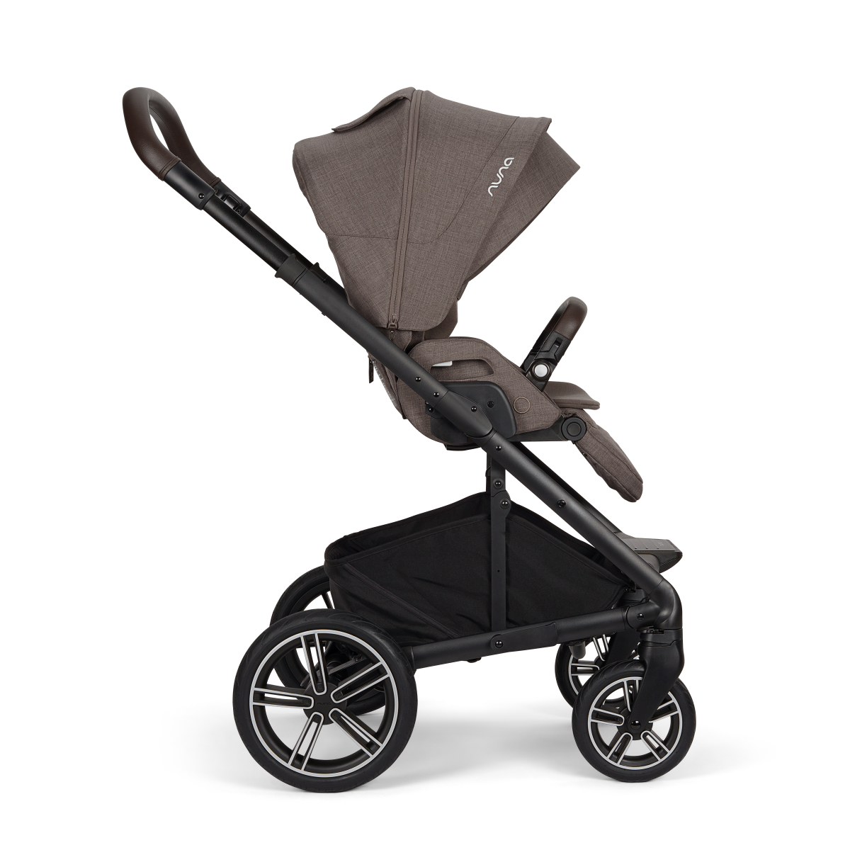 Kinderwagen Nuna MIXX Next V2 Chestnut + Autostoel Joy Glide 360° All Black & Base null_15