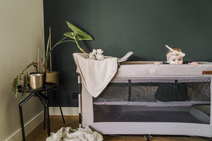 Set | Campingbed Novi Nora Luxe Walnut/Brilliant Black + Accessoires null_16