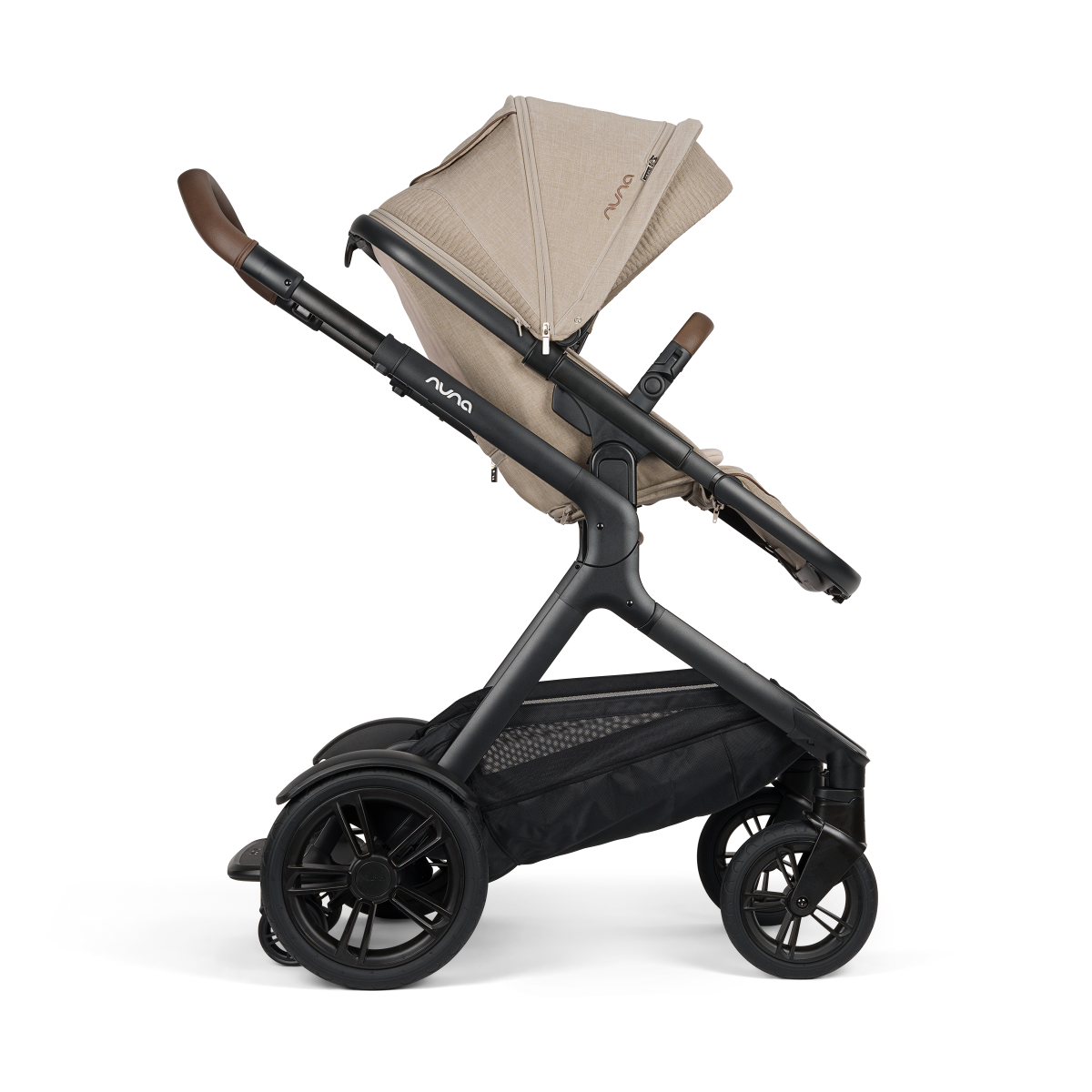 Kinderwagen Nuna DEMI Next Cosmopolitan met meerijdplankje + Autostoel Nuna PIPA Next Caviar & Base Nuna 360 System null_7