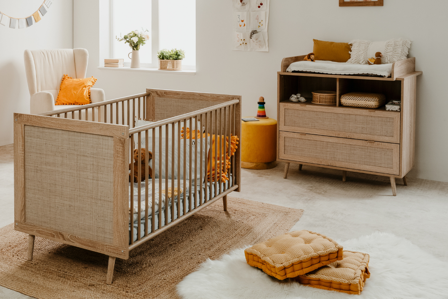 Babykamer Finori Bali Eiken/Riet Decor (Ledikant + Commode incl. Opzet) null_2