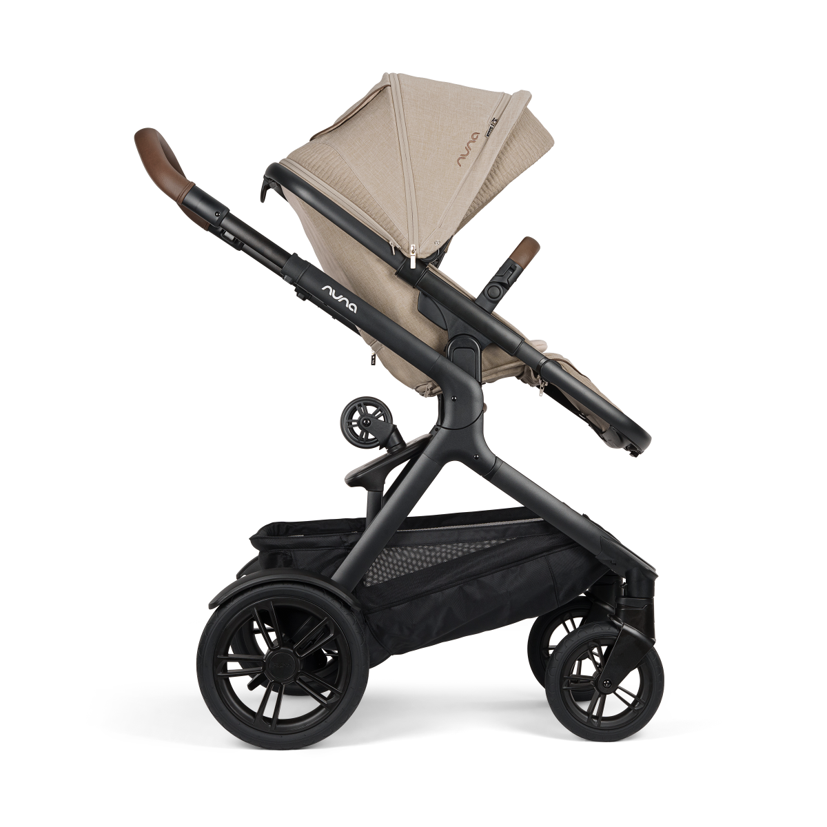 Kinderwagen Nuna DEMI Next Cosmopolitan met meerijdplankje + Autostoel Nuna PIPA Next Caviar & Base Nuna 360 System null_8