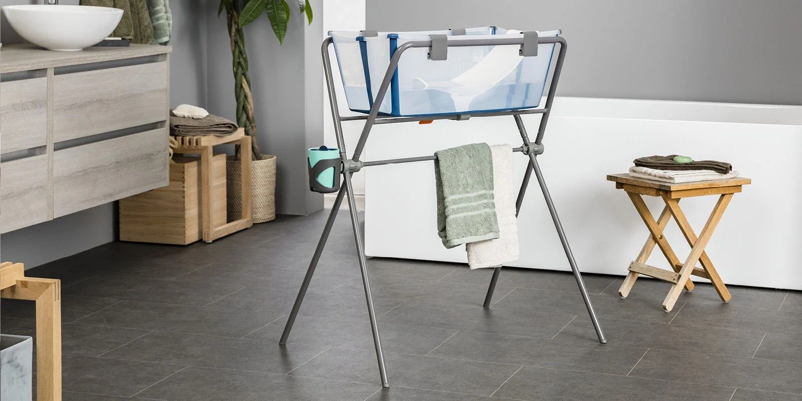 Stokke® Flexi Bath® White + Newborn Support + Bad Standaard null_7