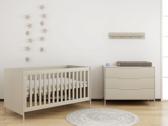 Babykamer Belmond (Meegroei Ledikant + Commode)