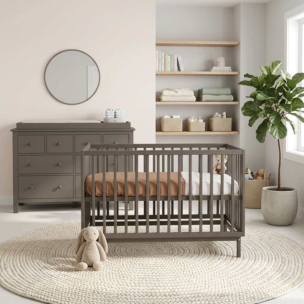 Babykamer Lauren + Bretagne (Meegroei Ledikant Lauren BonBon 60x120 + XL-Commode Bretagne Chocolate + Smrt. Cloudy Matras)