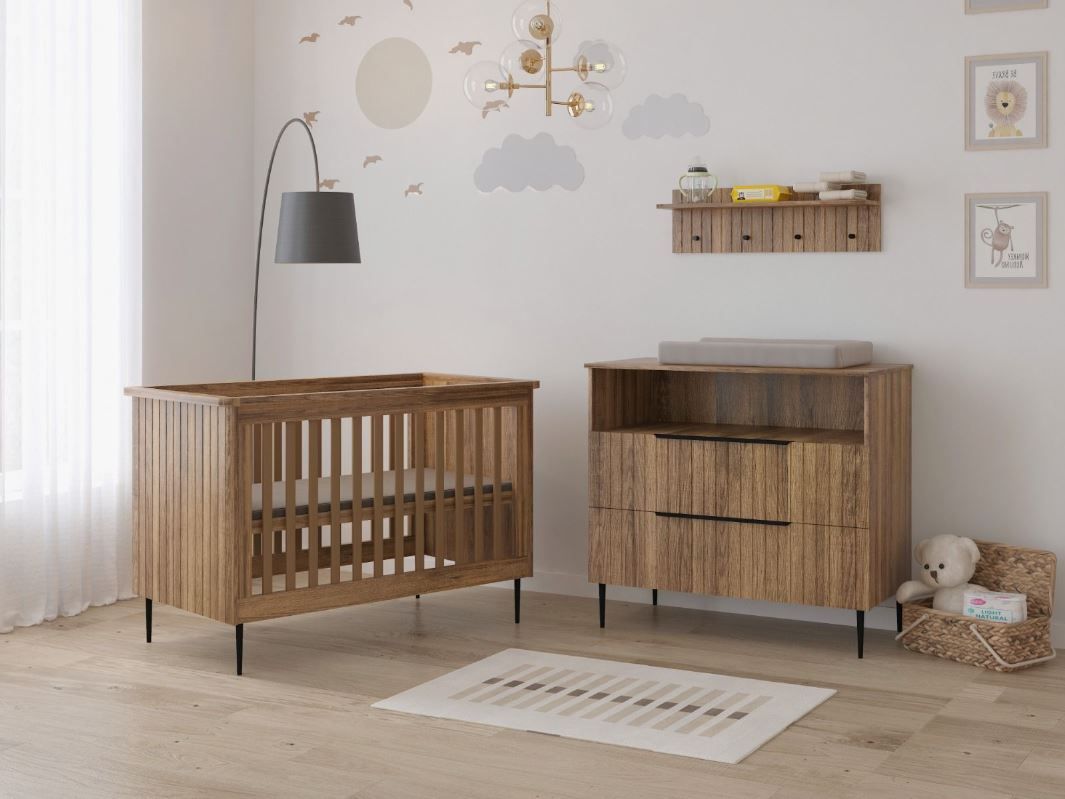 Babykamer Wenen (Ledikant + Commode)